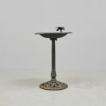 610428 Bird bath